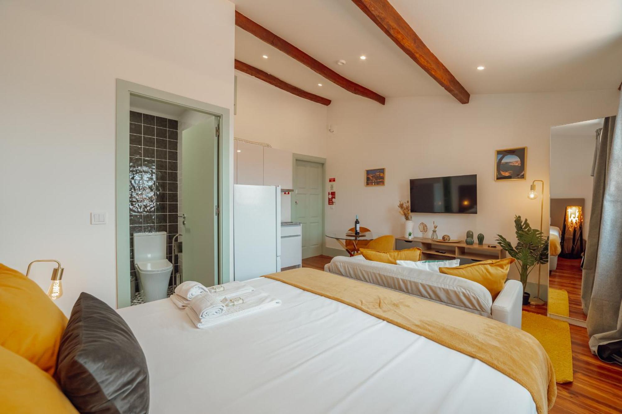 Downtown Suites By Vacationy Porto Bagian luar foto