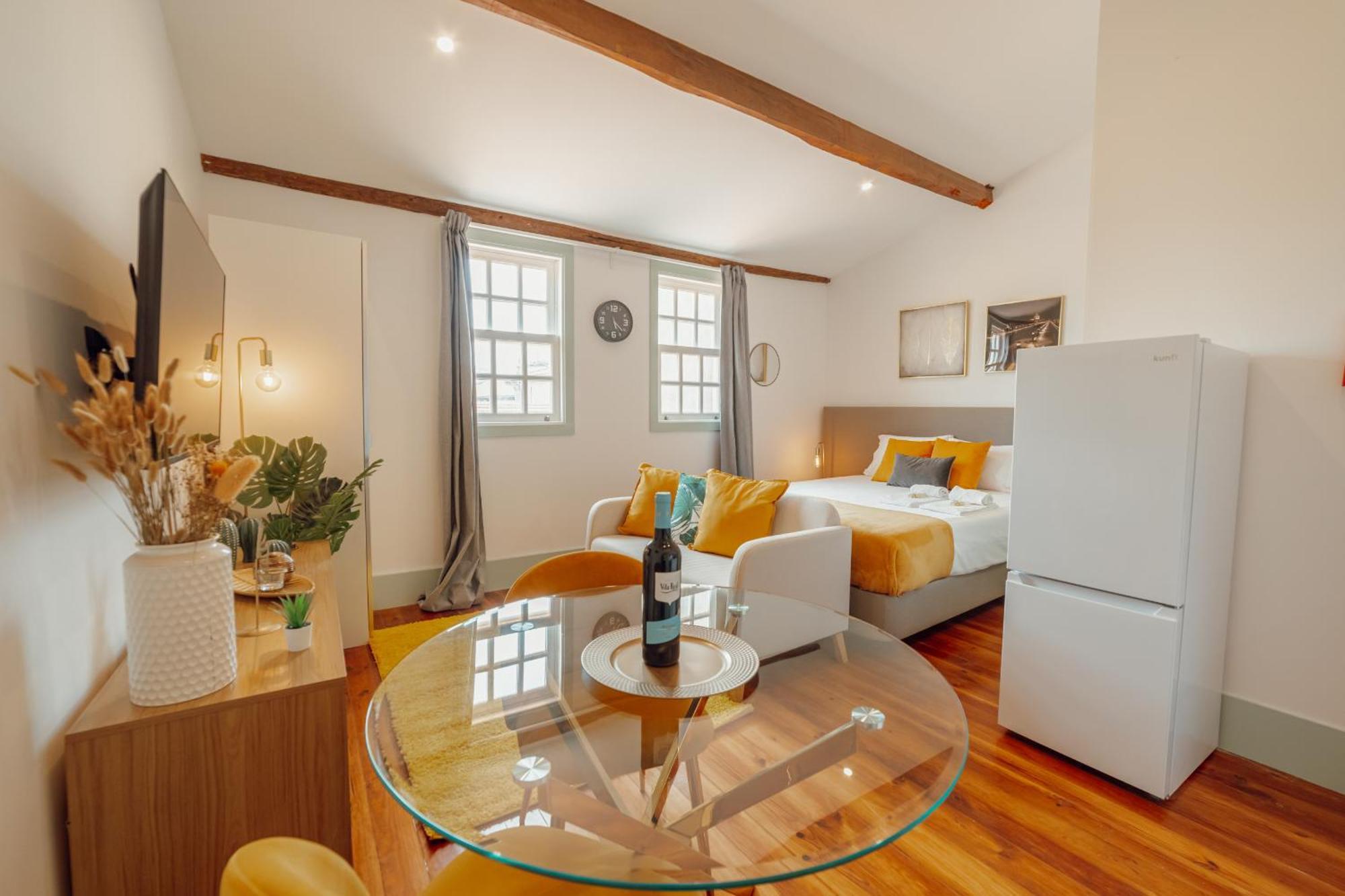 Downtown Suites By Vacationy Porto Bagian luar foto