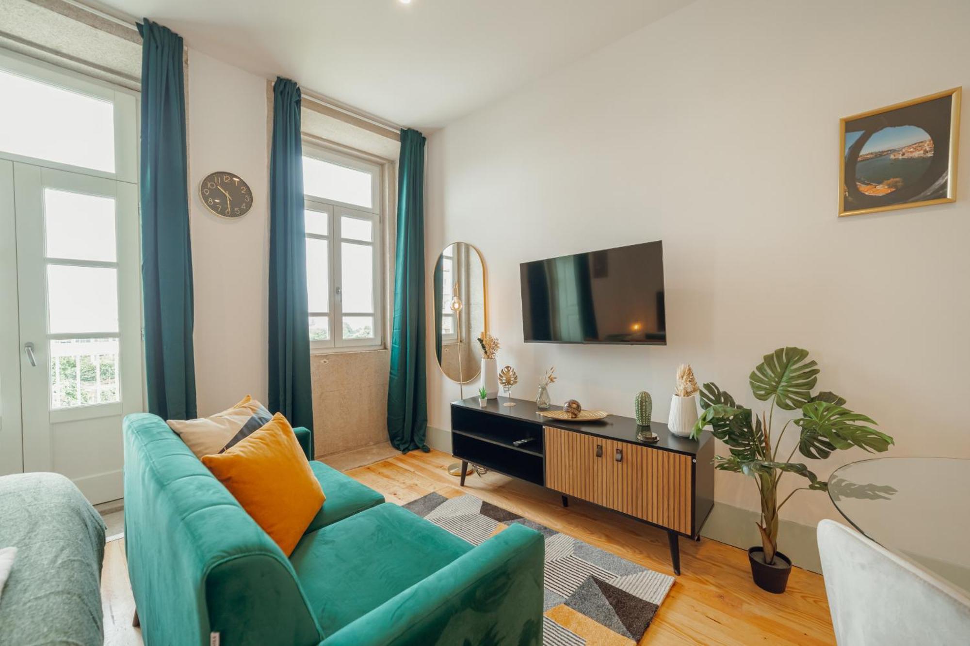 Downtown Suites By Vacationy Porto Bagian luar foto